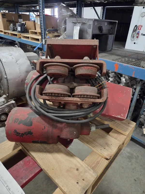 Таль Dayton 3YE18 1 Ton 2000Lb Electric Chain Hoist 20' Lift 16Fpm 460V 3Ph Trol
