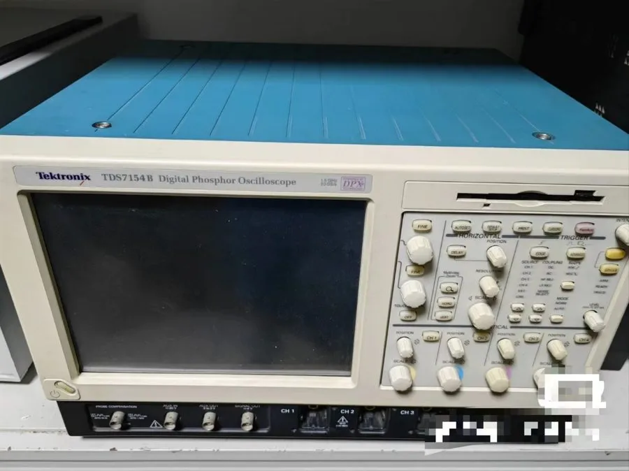 Осциллограф Tektronix TDS7154B Digital Phosphor Oscilloscope 1.5GHz 20GS/s 4-Ch 