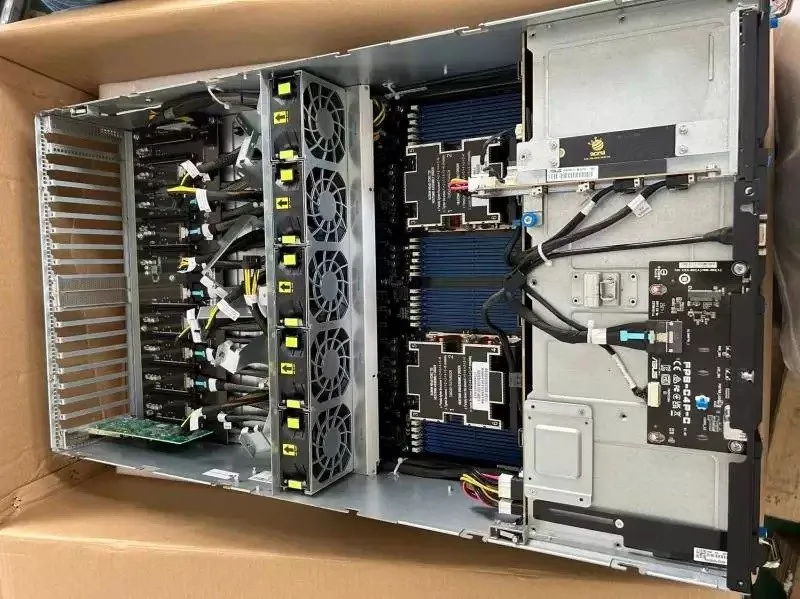 Сервер ASUS ESC8000A-E12 4U 8 GPU Server