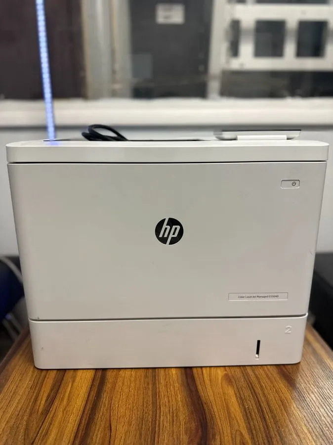Лазерный принтер HP Color LaserJet Managed E55040dn Laser Printer 100% TONER 400