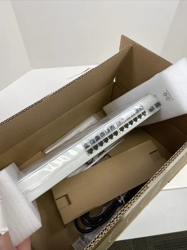 Коммутатор HPE Aruba Instant On 1830 JL812A#AC 24-Port Gigabit 2x SFP Switch