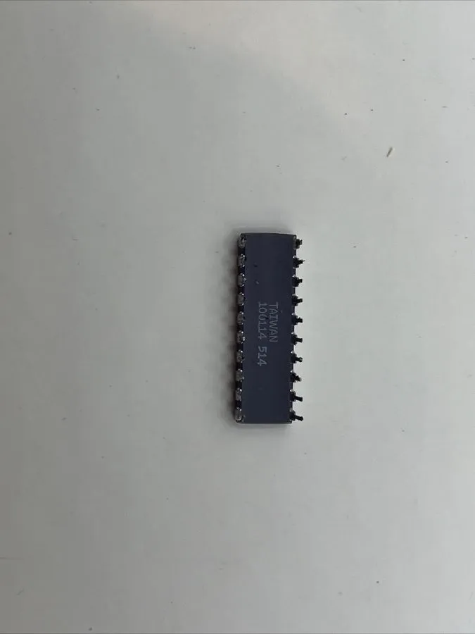 Микросхема AD670AD Analog Devices Analog to Digital Converter IC ceramic 20 pin  — фото лота 2