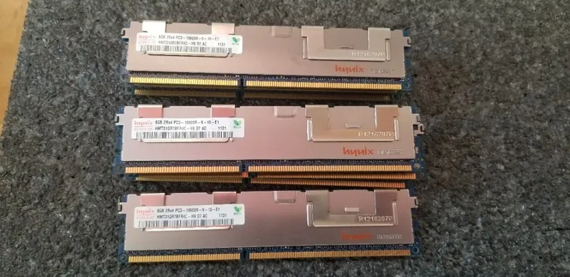 Модуль памяти LOT 10 Hynix 8GB PC3 10600R DDR3 2RX4 Server RAM (HMT31GR7BFR4C-H9