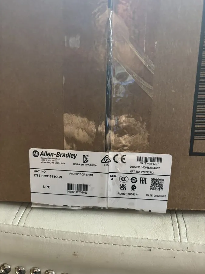 Коммутатор Allen-Bradley 1783-HMS16T4CGN Stratix 5400 20-Port Managed Switch — фото лота 1