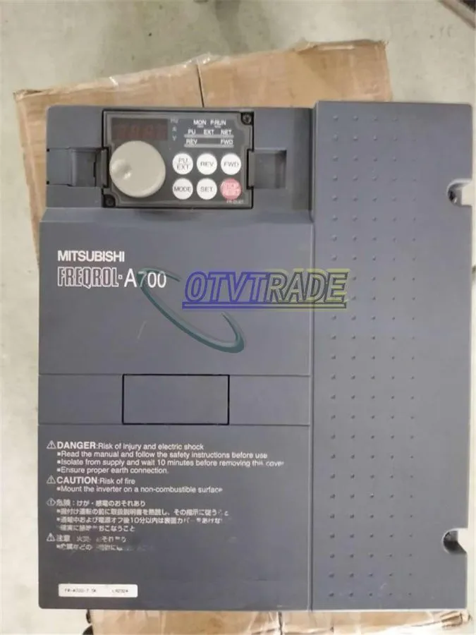 Частотный преобразователь Mitsubishi FR-A720-7.5K 220V 7.5KW inverter