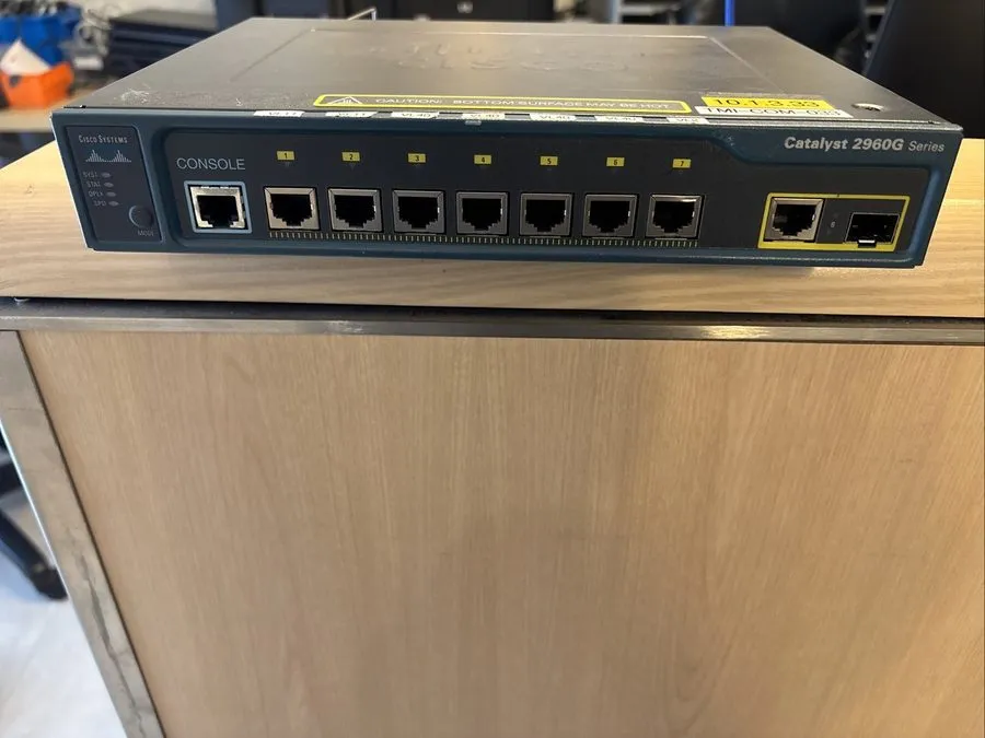 Коммутатор Cisco 2960 8 Port Gigabit Switch, WS-C2960G-8TC-L Lifetime