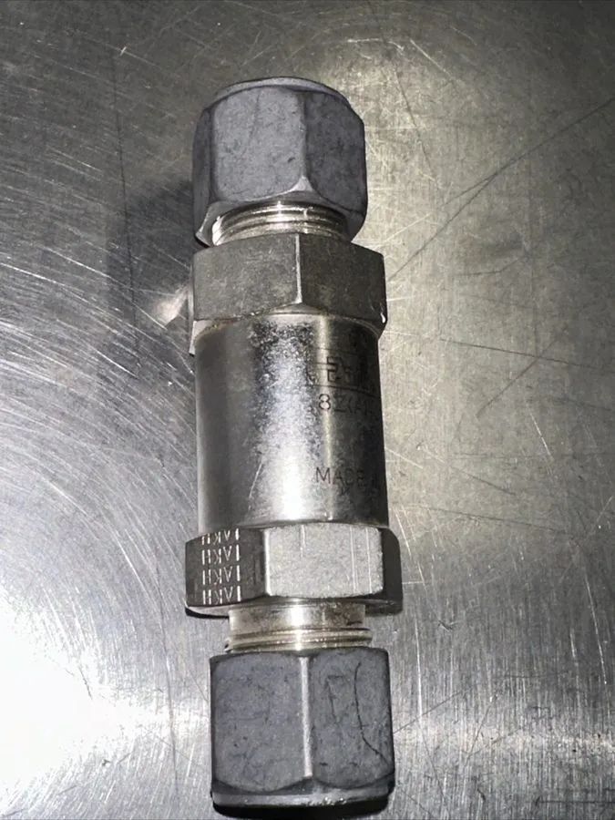 Клапан 8Z-C6L-1-SS PARKER Instrumentation Check Valve SWAGELOK Valves