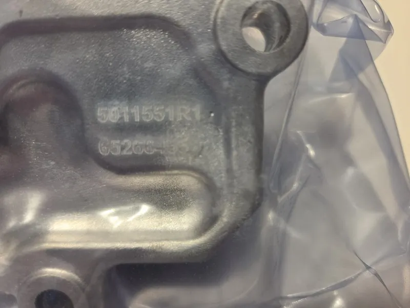 Трубопроводная арматура International Maxxforce 13 Engine Fuel Pressure Regulato — фото лота 2