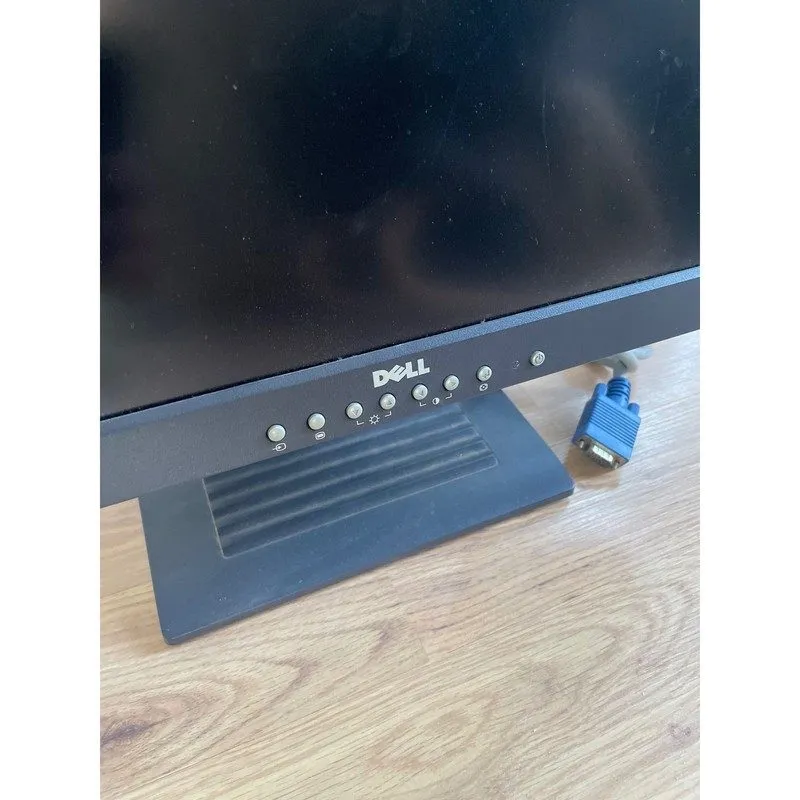 Монитор Dell UltraSharp 1800FP 18 Inch LCD 1280 x 1024 Monitor VGA DVI — фото лота 2