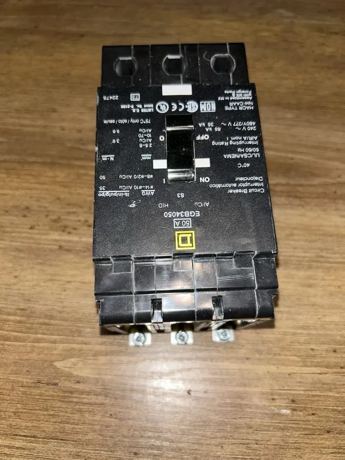 Автоматический выключатель Square D EGB34050 3 Pole 50 Amp 480V Circuit Breaker  — фото лота 2