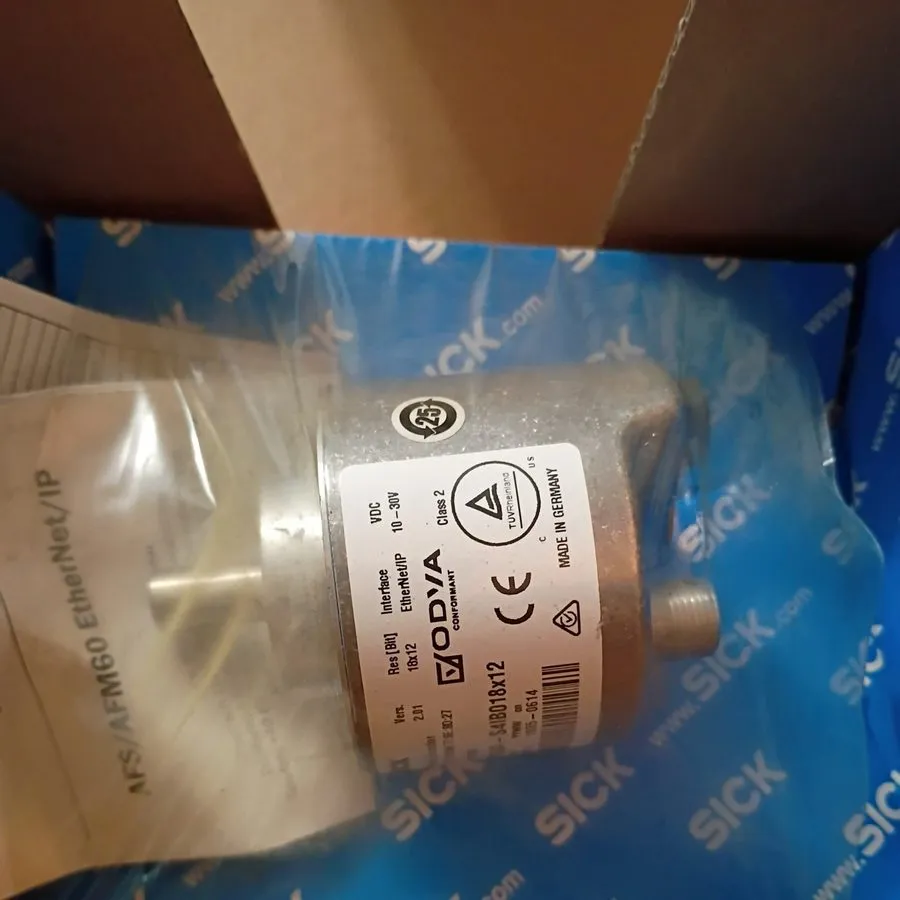 Энкодер SICK AFM60A-S4IB018X12 ABSOLUTE ENCODER 1055334 — фото лота 1