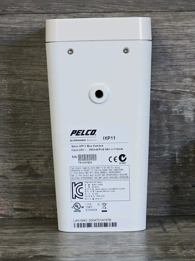 Камера Pelco Sarix IXP31 Box Camera With Pelco Mega Pixel 13M2.8-12 LENS