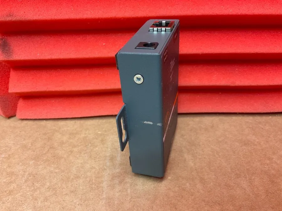 IIoT-устройство Lantronix 1 port Serial to IP Terminal Device Server UD1100001-0 — фото лота 2