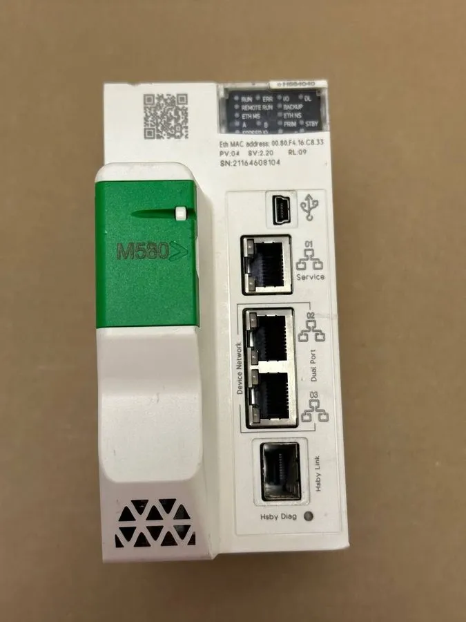 ПЛК Schneider Electric BMEH584040 Redundant Processor, Modicon M580, 16MB