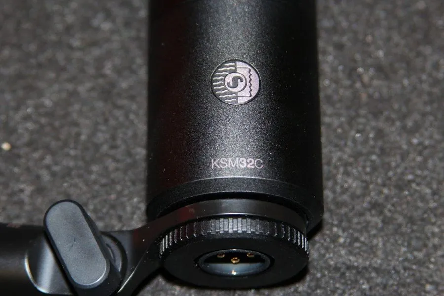 Микрофон Shure KSM32C Studio Condenser Microphone