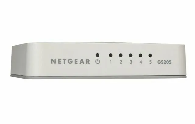 Коммутатор NETGEAR (GS205100PAS) 5 Port Gigabit Ethernet Switch