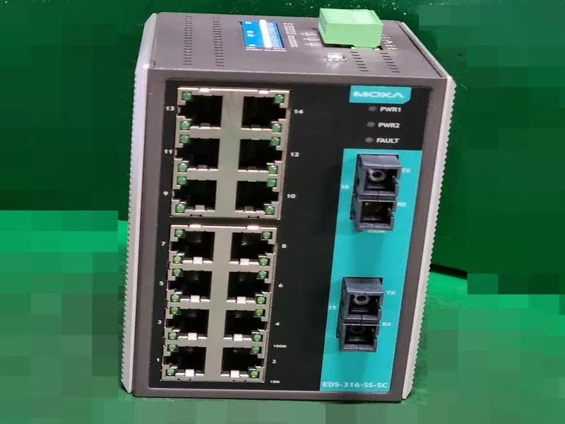 IIoT-устройство MOXA EDS-316-SS-SC Industrial Ethernet Switch