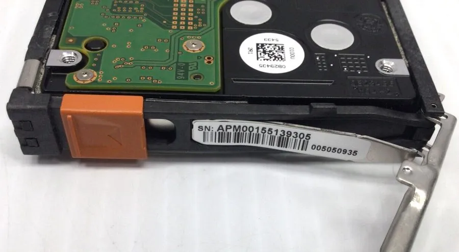 Жёсткий диск 005050935 EMC 600GB 15K SAS 2.5" HDD 0B31568 HGST HUC156060CSS200