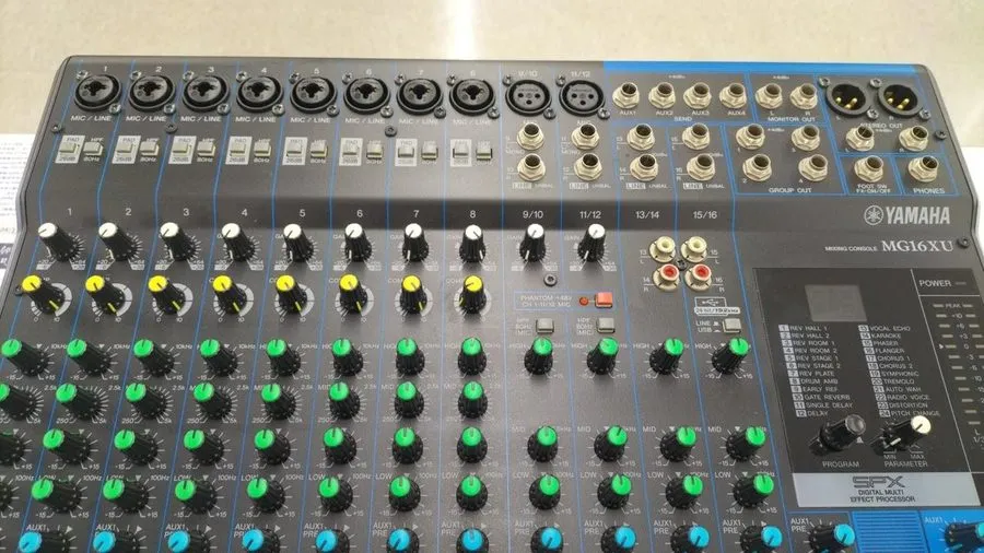 Микшерный пульт YAMAHA MG16XU Mixing Console 16-Channel Analog Mixer with Effect
