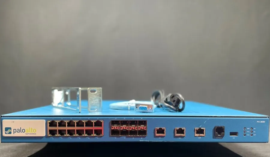 Межсетевой экран Palo Alto PA-3020 12-Port GbE 8-Port SFP Security Firewall