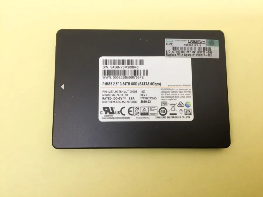 SSD-накопитель MZ-7LH3T80 Samsung PM883 Series 3.84TB 2.5" SATA 6Gb/s SSD MZ7LH3