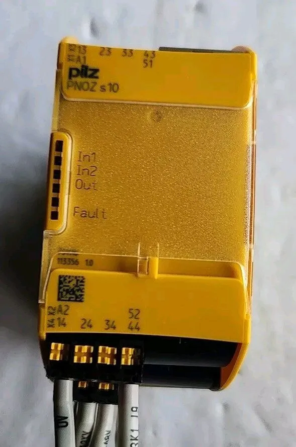 Реле безопасности PILZ 751110 PNOZ S10 C 24VDC Relay, 4n/o 1n/c, 750110