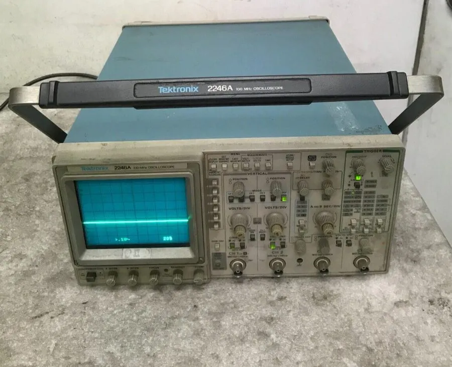 Осциллограф Tektronix 2246A 100MHz Oscilloscope Calibrated