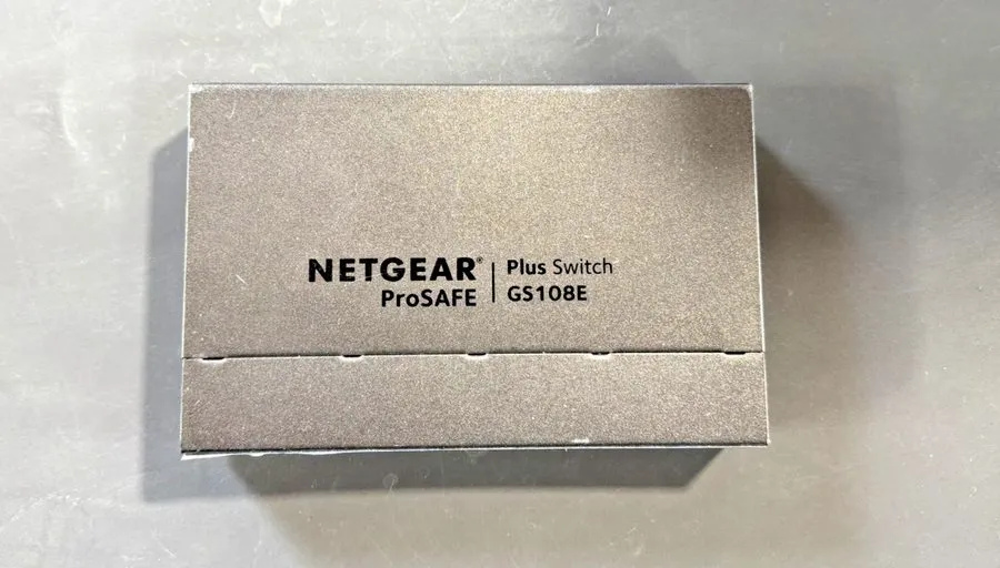 Коммутатор Netgear ProSAFE GS108E v2 Plus 8-Port Gigbit Ethernet Switch
