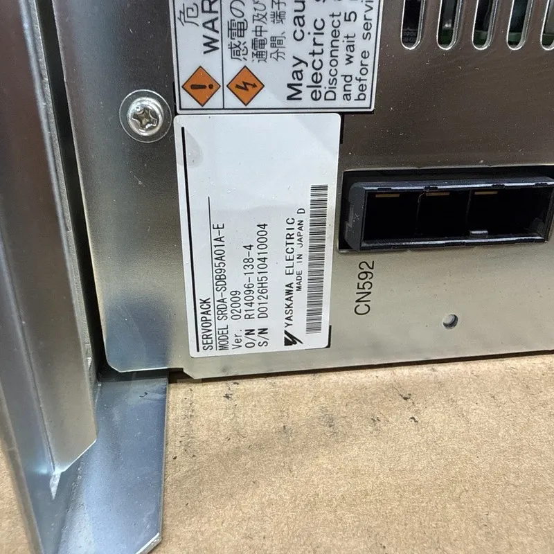 Сервопривод Yaskawa Electric Robot Servo Drive SRDA-SDB95A01A-E ServoPack Motoma — фото лота 2