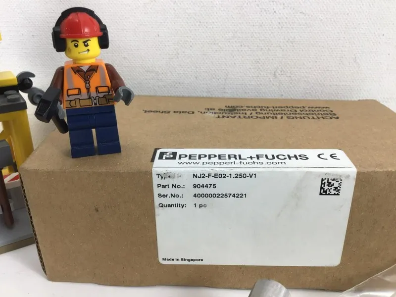 Датчик приближения 904475 PEPPERL+FUCHS NJ2-F-E02-1.250-V1 PROXIMITY SENSOR
