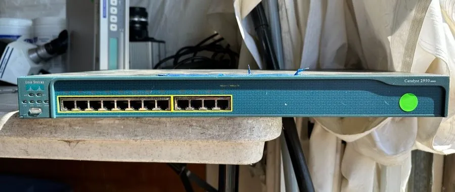 Коммутатор Cisco Catalyst WS-C2950-12 12-Port Fast Ethernet Networking Switch