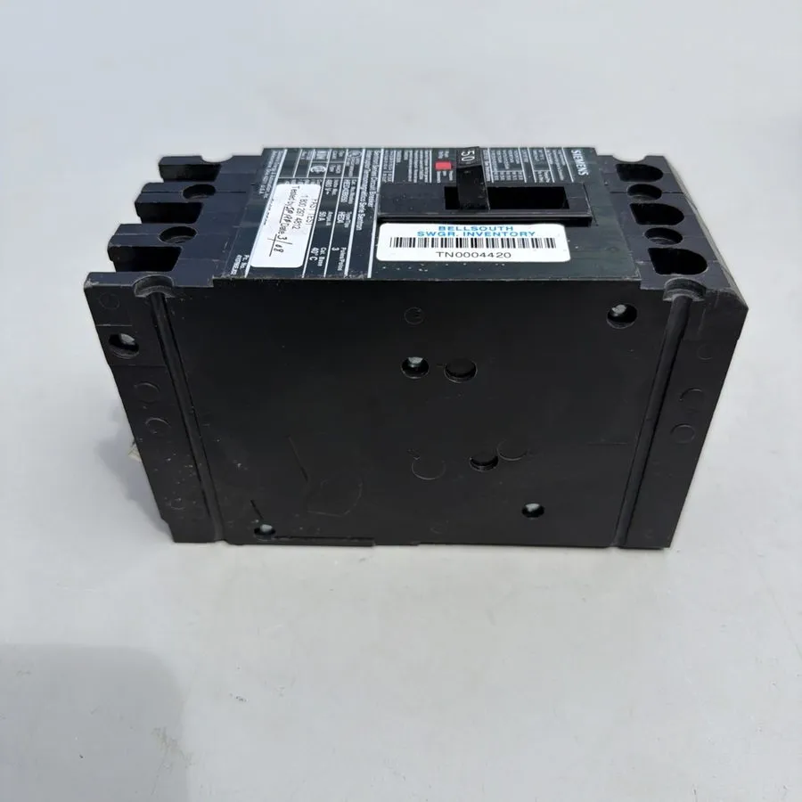 Автоматический выключатель Siemens Sentron Seires Breaker HED43B050 3 Pole 50 Am