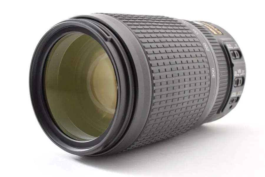 Объектив Nikon Lens AF-S DX NIKKOR 55-300mm f 4.5-5.6G ED VR