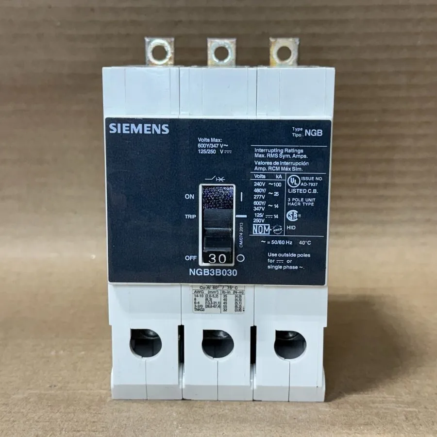 Автоматический выключатель Siemens NGB NGB3B030 3 Pole 30 Amp 480V Circuit Break