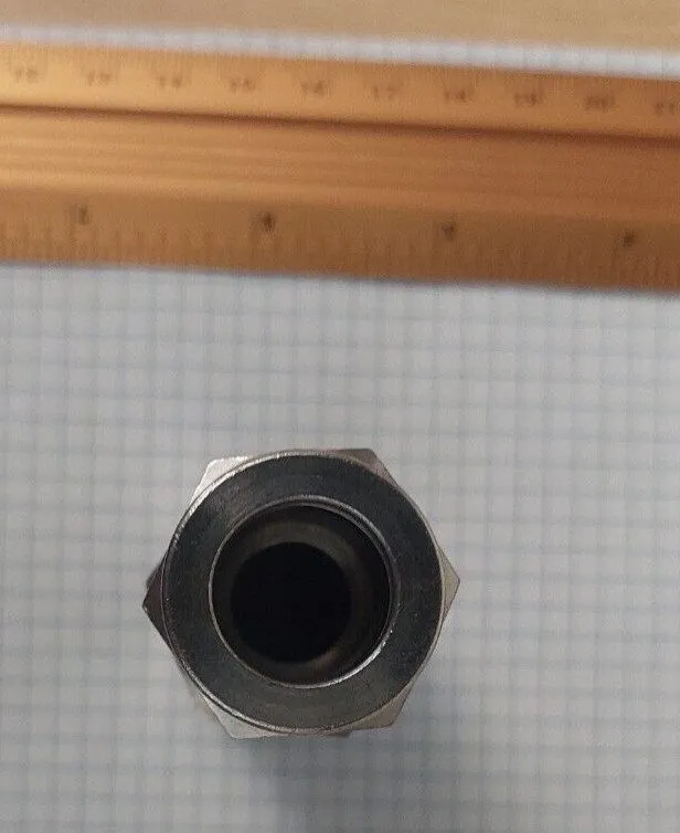 Фитинг Swagelok SS-1010-61 SS Tube Fitting, Bulkhead Union, 5/8" Tube OD