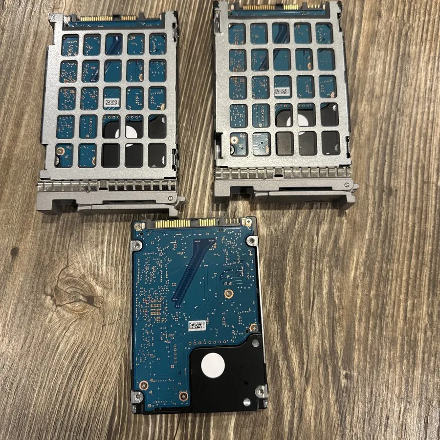 Жёсткий диск CISCO 900GB 10K 12G 2.5INCH SAS HDD UCS-HD900G10K12G WIPED