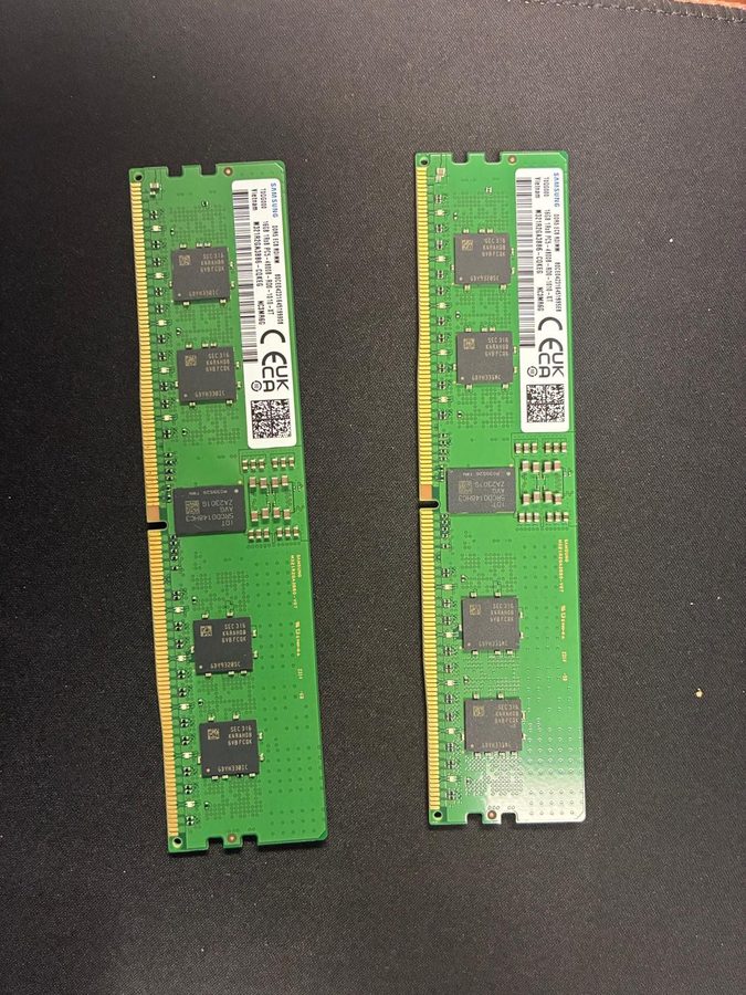 Модуль памяти Samsung 32GB (16GB x 2) DDR5 4800B M321R2GA3BB6-CQKEG Server RAM — фото лота 1