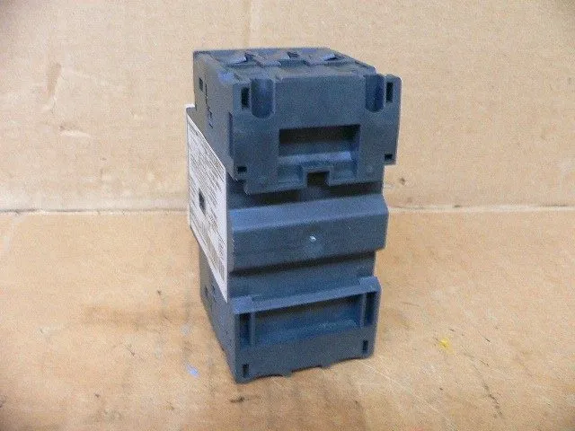 Автоматический выключатель Schneider GV2ME03C (0.25-0.4A) circuit breaker