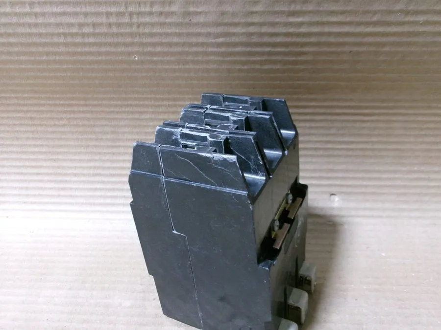 Автоматический выключатель ABB / General Electric GE TEY370 3p 70a 480v Circuit 
