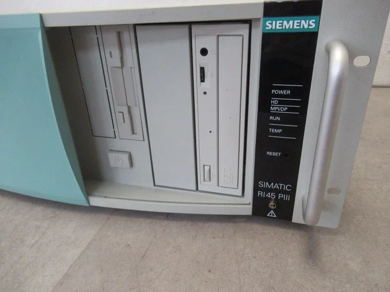 Промышленный компьютер Siemens 6ES7643-4AA00-0DA0 Rack Simatic RI45PIII Industri