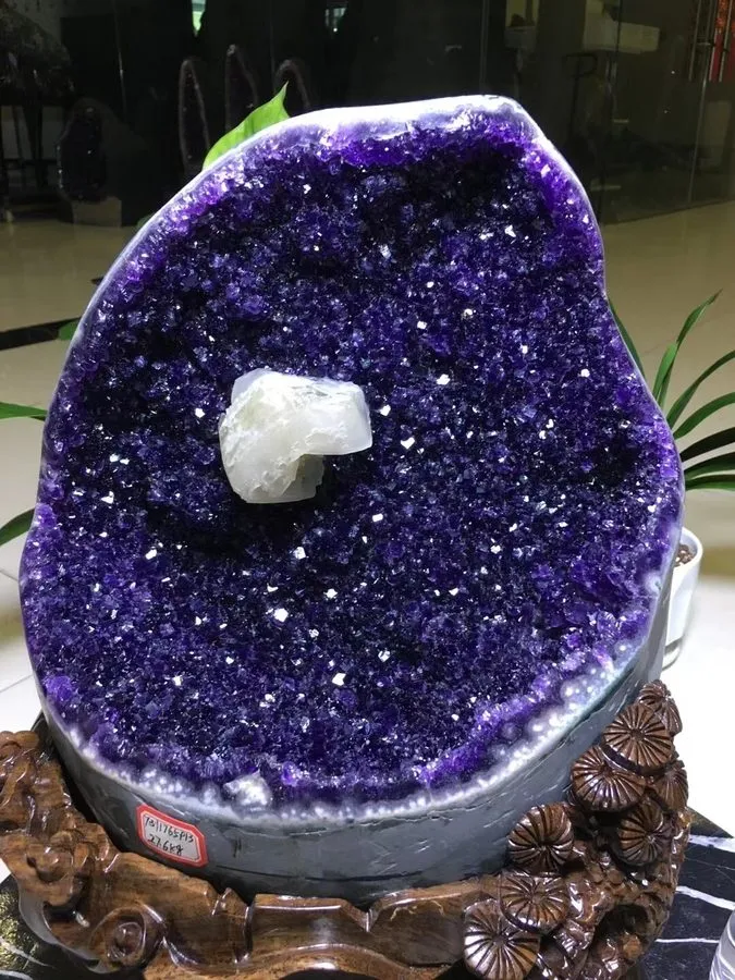 Лабораторный прибор 60.72LB Natural Uruguay Amethyst flowers calcite quartz crys