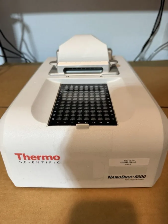 Спектрофотометр Thermo Fisher NanoDrop 8000 Microvolume Spectrophotometer — фото лота 1