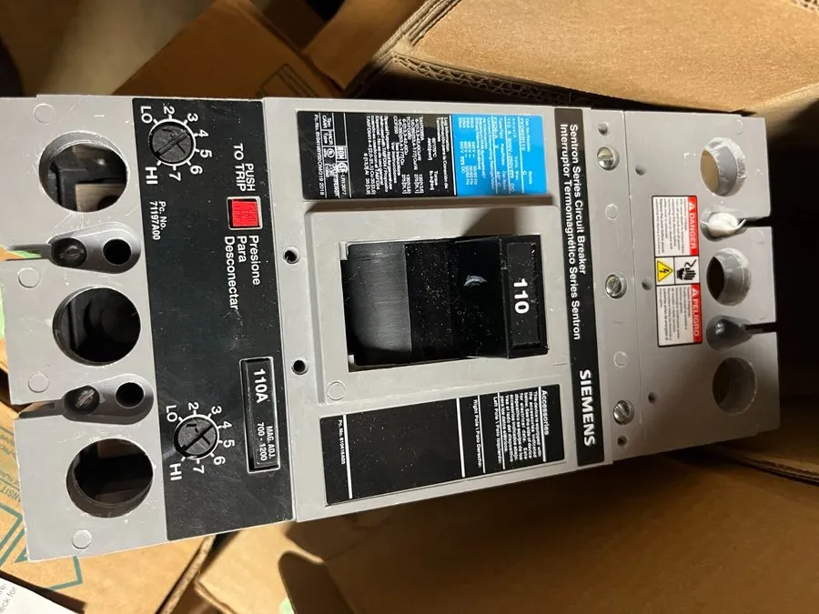 Автоматический выключатель SIEMENS FXD62B110 SENTRON BREAKER 2POLE 110 Amp 600V