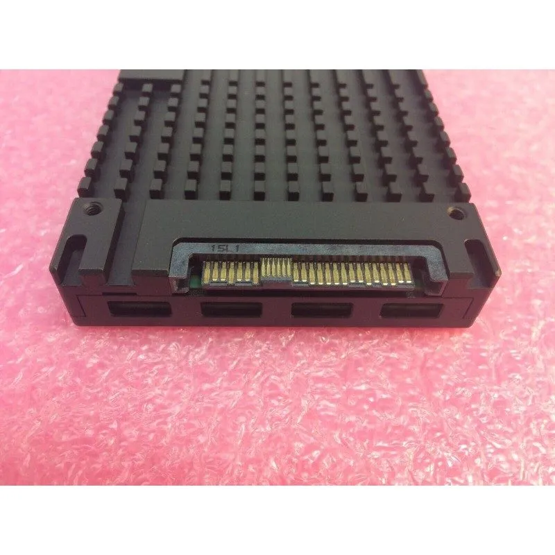 SSD-накопитель Micron MTFDHAL6T4TDR-1AT1ZABYY 9300MAX 6.4TB PCI-Express 3.0x4 NV