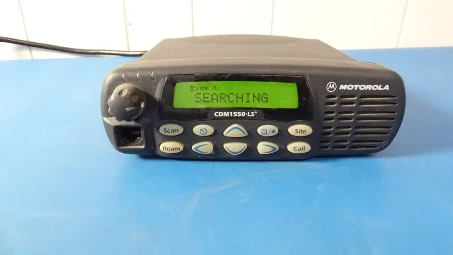 Радиостанция MOTOROLA CDM1550 LS+ MOBILE RADIO 403-470 UHF 25 WATT 16 CH GMRS HA