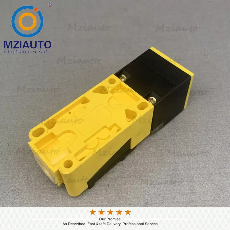 Датчик приближения TURCK NI40U-CP40-VP4X2 PROXIMITY SWITCH SENSOR 10-65VDC UNMP