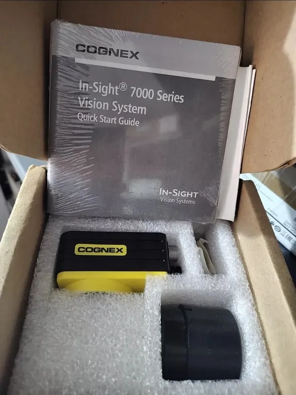 Камера машинного зрения COGNEX IS7010-01 vision camera — фото лота 1