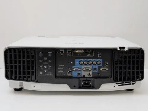 Проектор 4K Epson Pro L1200U Lumens Laser Projector 23211 Hours
