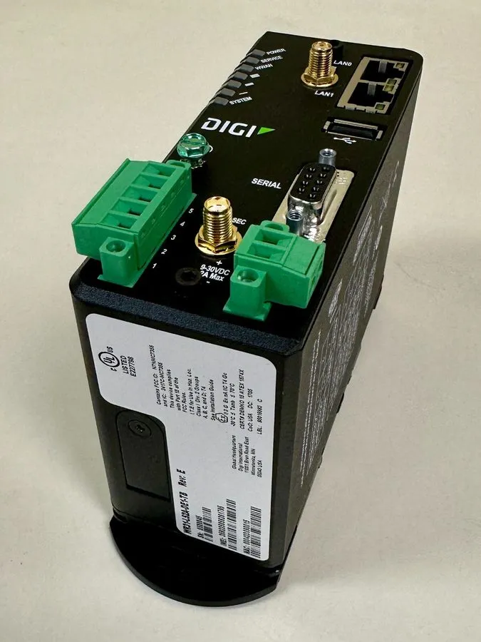 Маршрутизатор DIGI Transport WR31 Global Cellular Router 4G HSPA+ LTE WR31-L92A- — фото лота 1