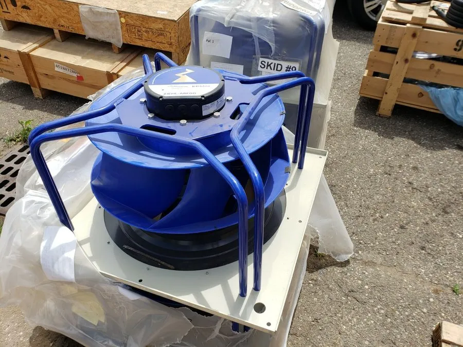 Вентилятор ZIEHL-ABEGG RH63V-ZIK.GL.VR Centrifugal Fan 380/480V 3.5KW 630MM Cool — фото лота 1